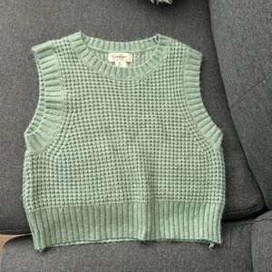 Sea foam green knit sleeveless shirt